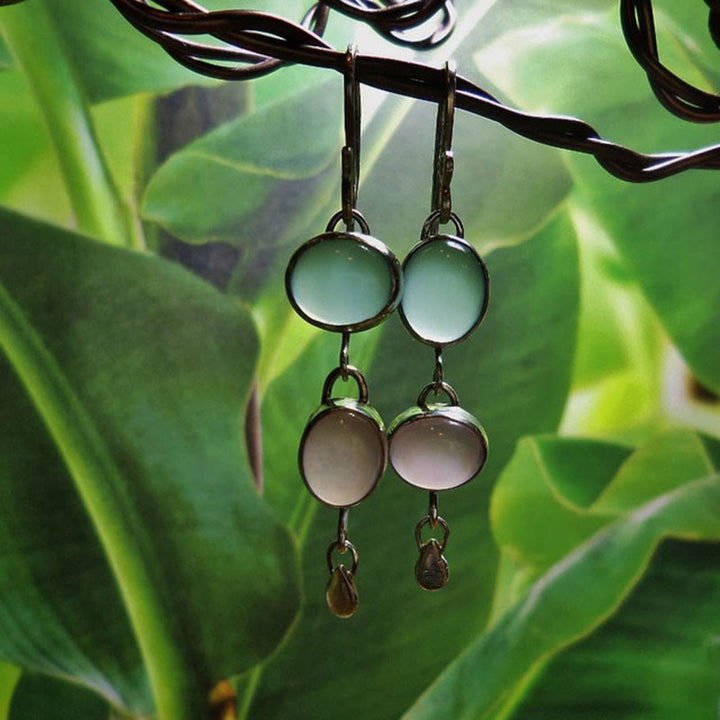 Boucles d'oreilles sorcière en pierre œil de chat rose et verte Olivenorma