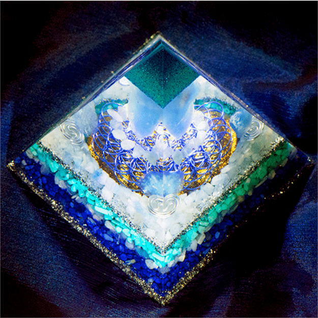 Tour de cristal orgonite Olivenorma Clean Spirit-Aigue-marine