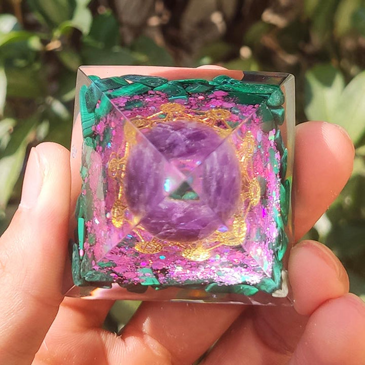 Symbole du cube de Métatron, améthyste Olivenorma, pyramide d'orgone