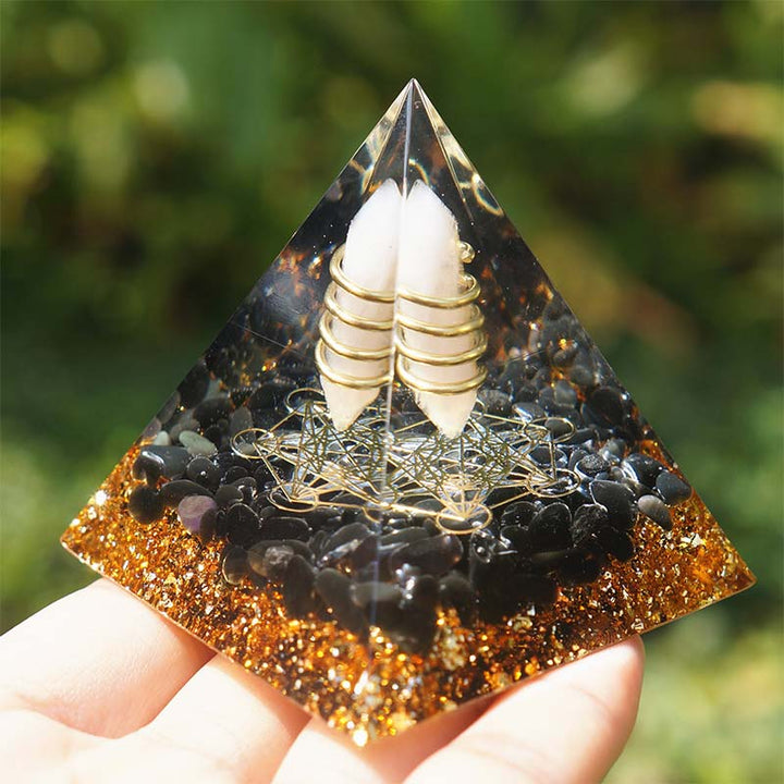Pyramide d'orgone en quartz rose Olivenorma avec obsidienne 