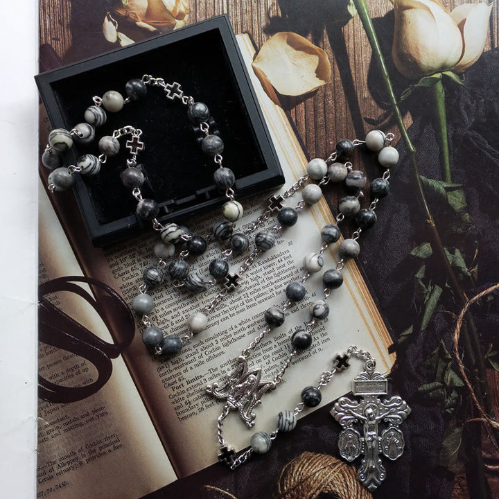 Collier chapelet en agate noire Olivenorma avec croix de la Sainte Mère 