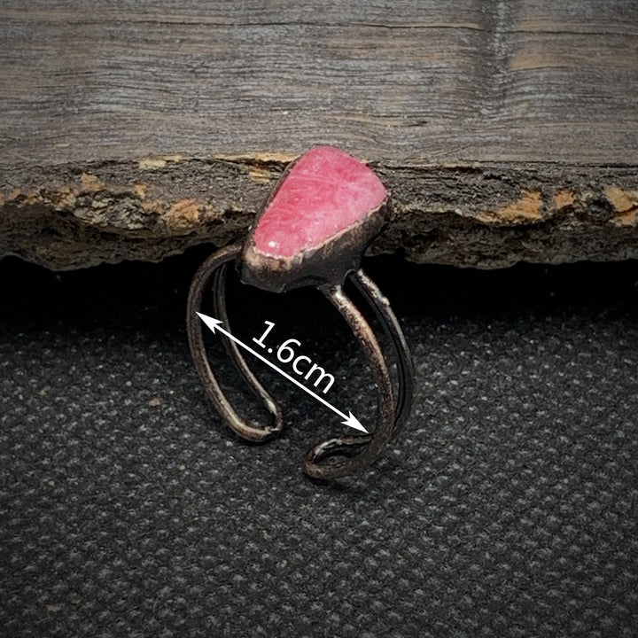Bague ajustable en pierre brute irrégulière naturelle Olivenorma avec douze pierres de naissance