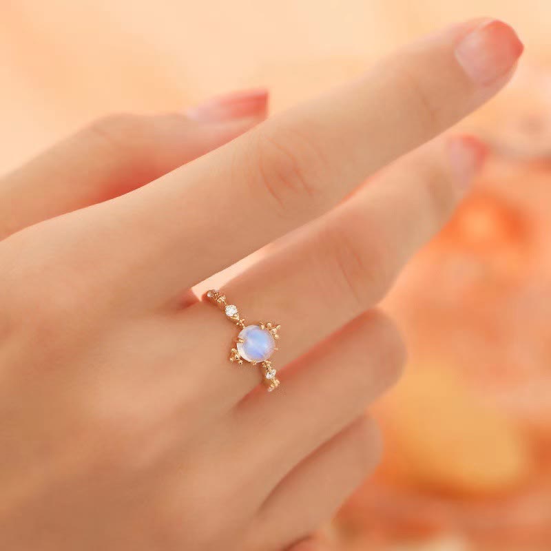 Bague ajustable simple et luxueuse en zircon blanc et pierre de lune Olivenorma