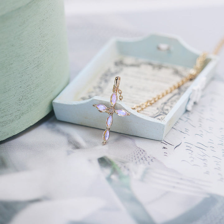 Collier pendentif croix en pierre de lune artificielle en opale Olivenorma