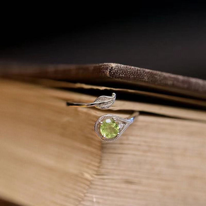 Bague vintage en feuille de péridot délicate Olivenorma 