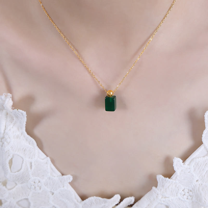 Collier avec pendentif en perles de péridot et aventurine vert émeraude Olivenorma