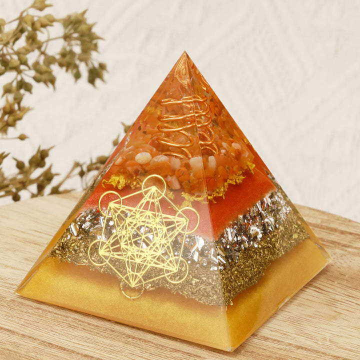 Pyramide d'orgone Cube de Métatron en pierre solaire Olivenorma
