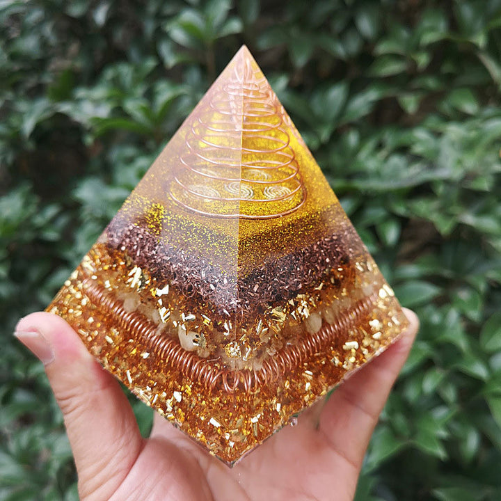 Pyramide d'orgone en cristal transparent Olivenorma