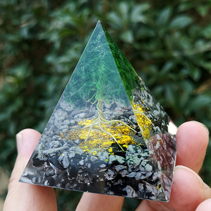 Pyramide d'orgone en albâtre Olivenorma