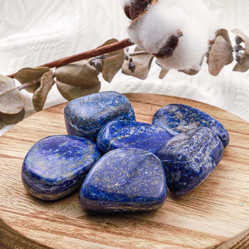 Ensemble de pierres naturelles polies en lapis-lazuli Olivenorma