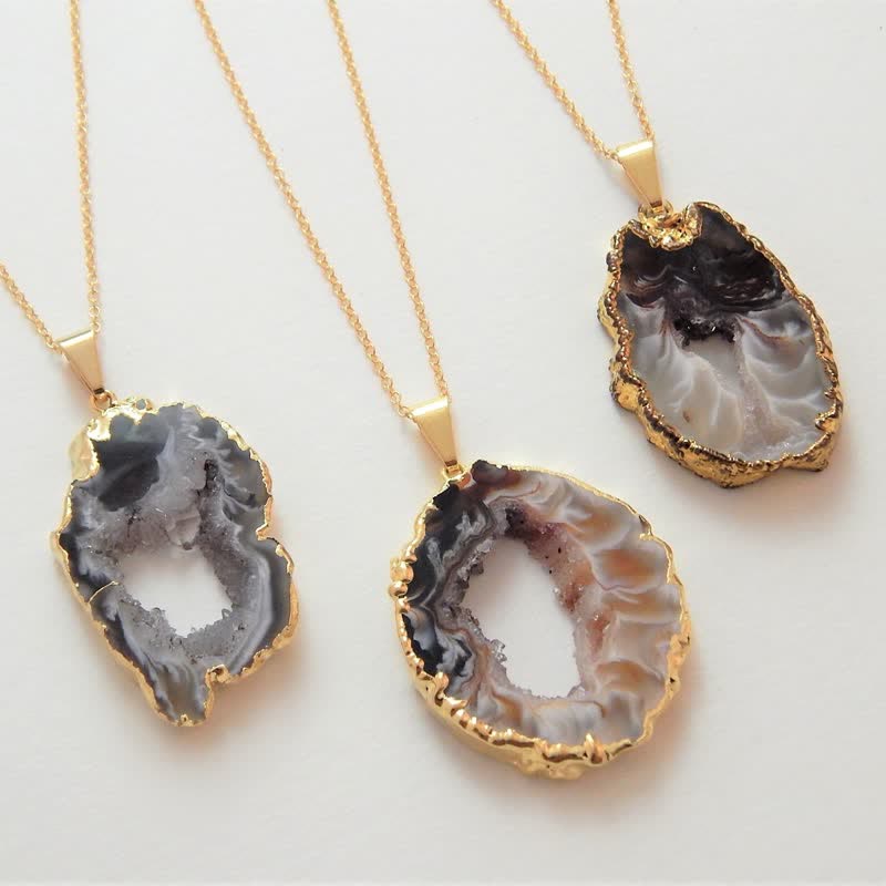 Collier en géode d'agate naturelle Olivenorma