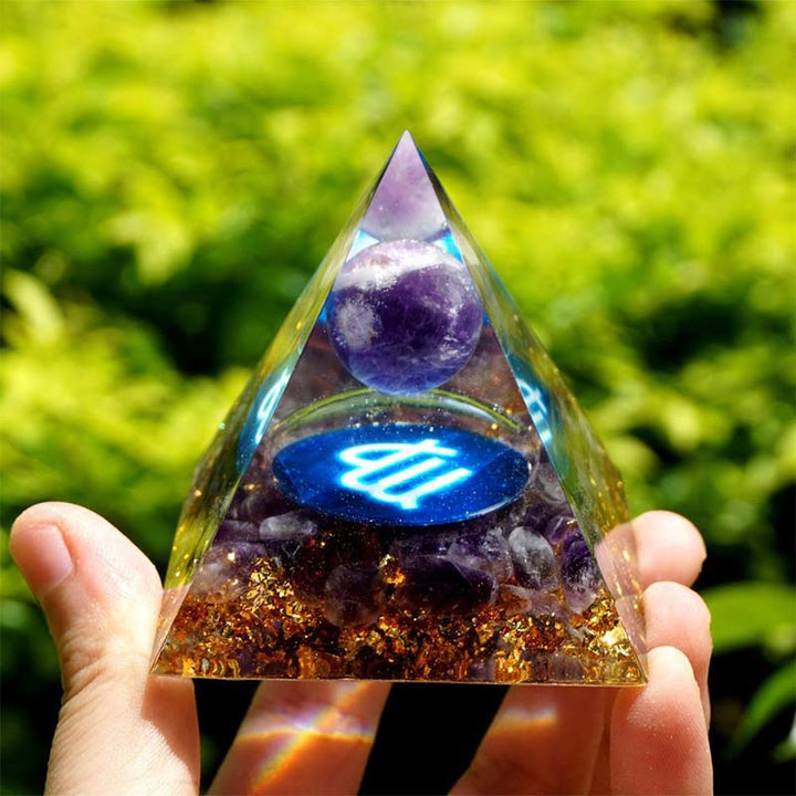 Pyramide d'orgone du zodiaque Vierge en améthyste Olivenorma