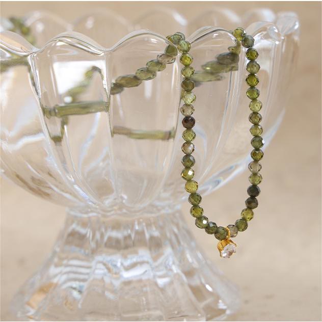 Collier avec pendentif en perles de péridot et aventurine vert émeraude Olivenorma