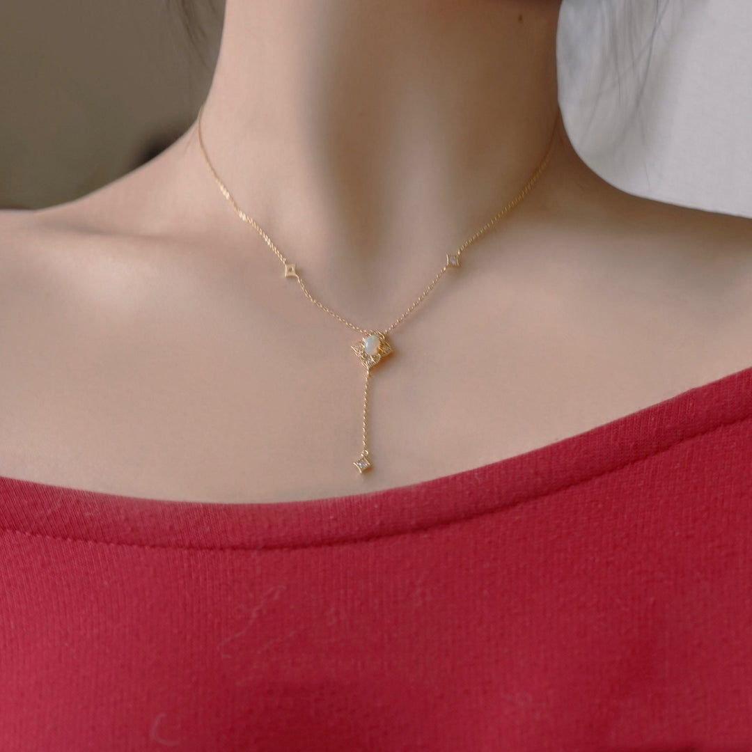 Collier en or 14 carats avec pétales d'opale vintage Olivenorma