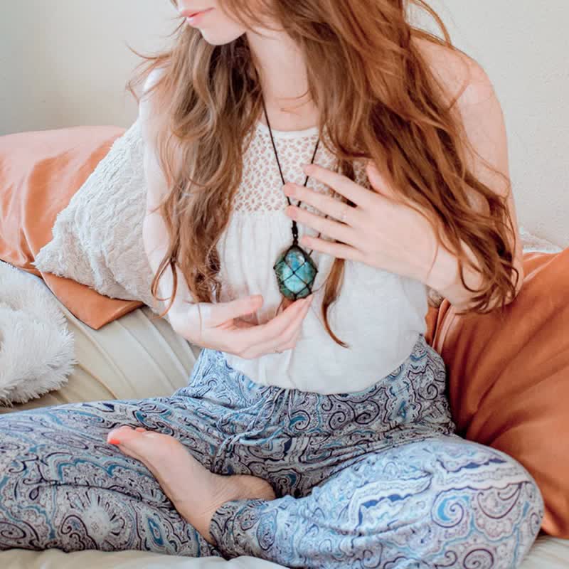 Collier en labradorite avec cœur de dragon Olivenorma 