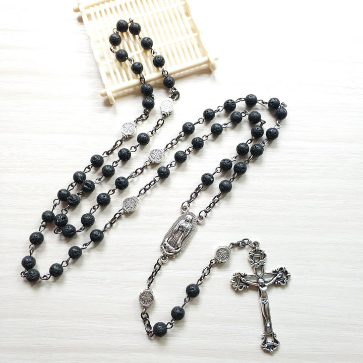 Collier chapelet avec pendentif en pierre de lave et croix catholique Olivenorma 