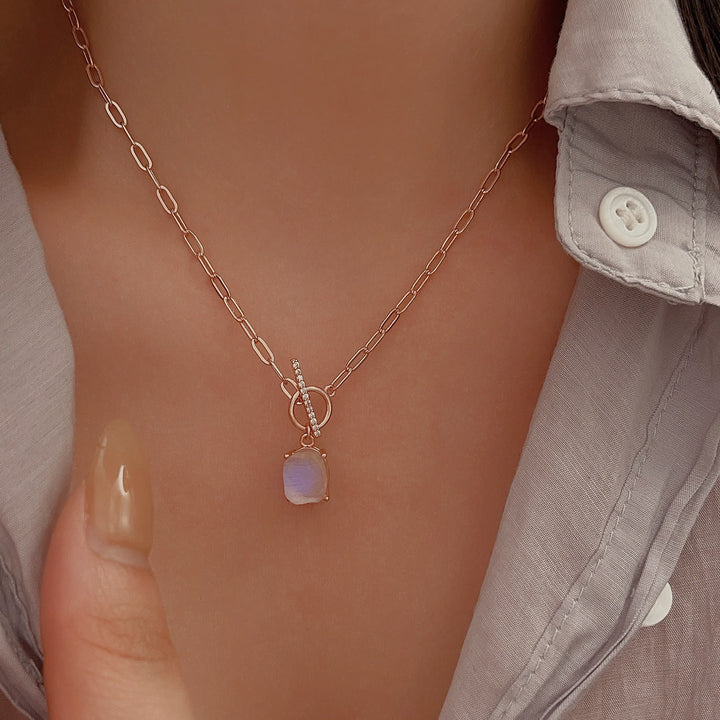 Collier avec pendentif en pierre de lune naturelle et fermoir ouvert Olivenorma