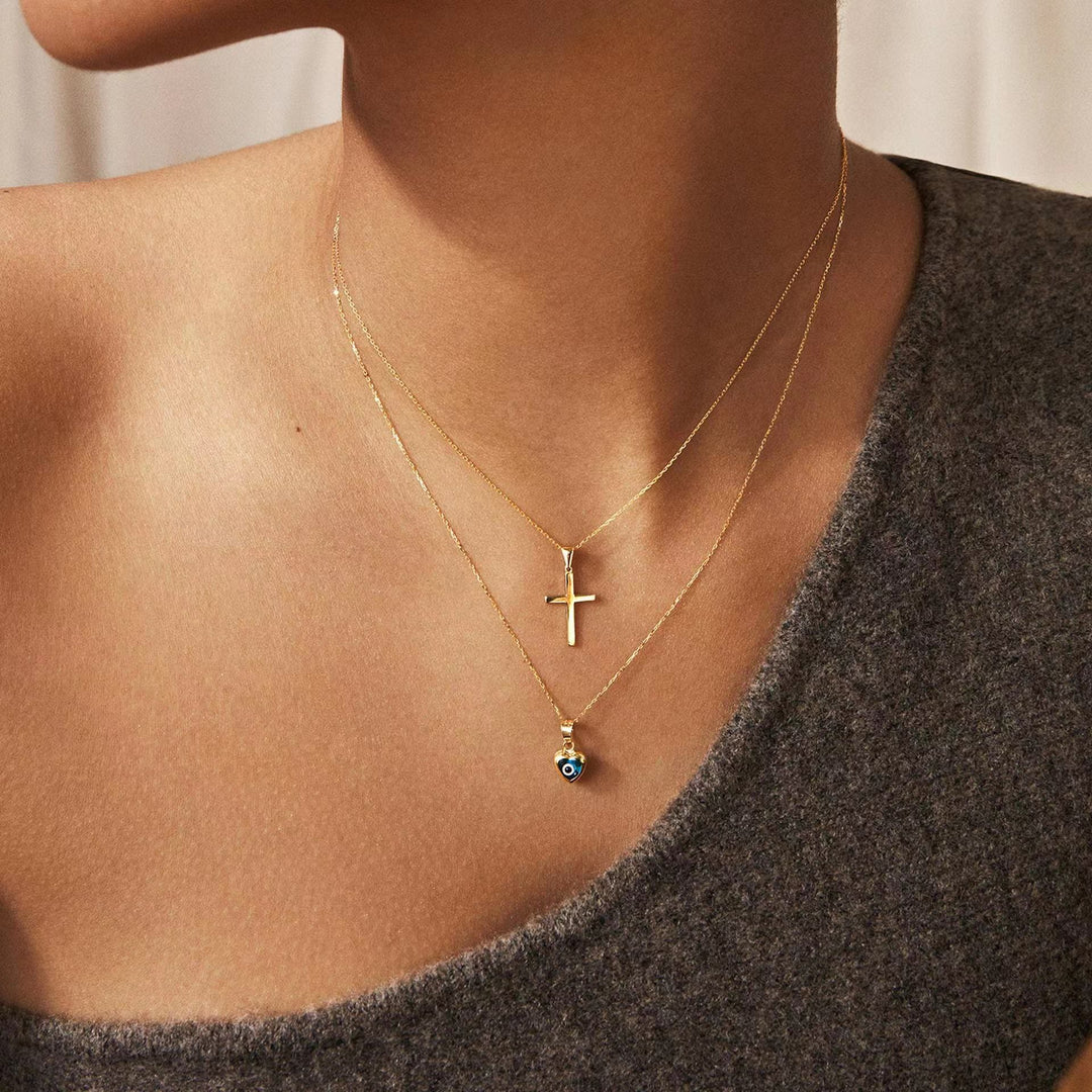 Collier en acier titane avec topaze bleue et mauvais œil Olivenorma