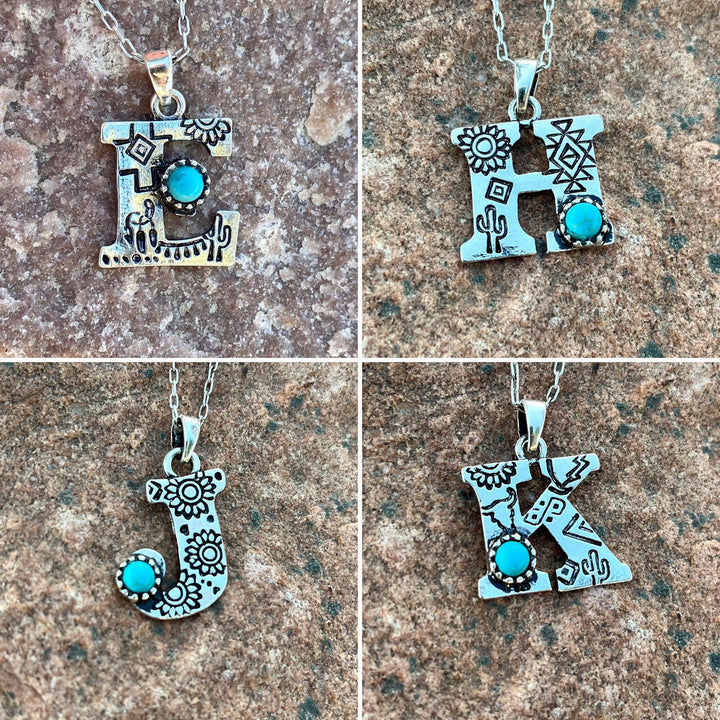 Collier avec initiale gravée en turquoise naturelle Olivenorma