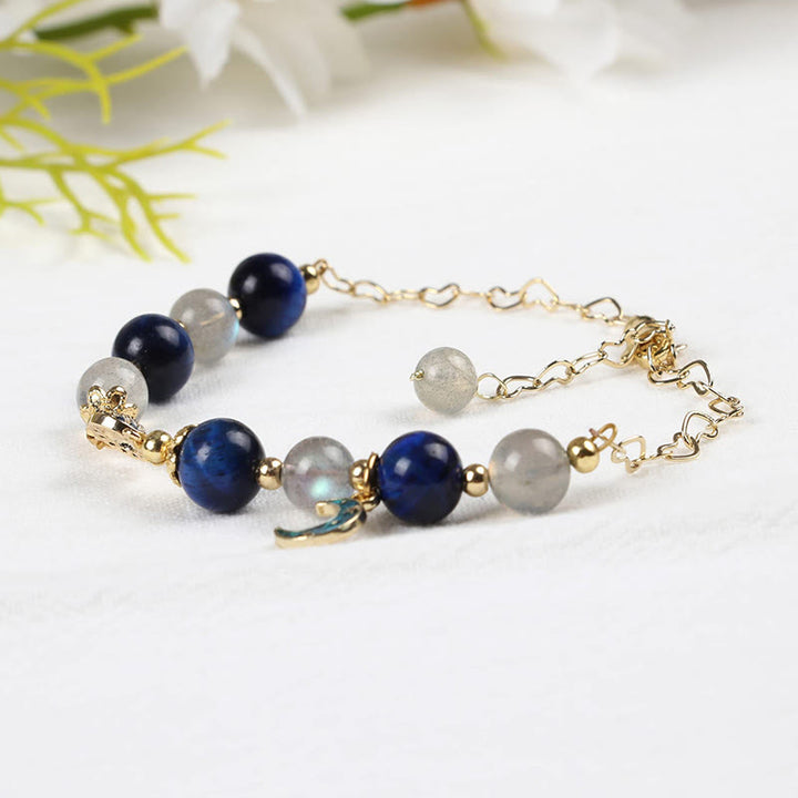 Bracelet Olivenorma en pierre de lune et saphir contre le mauvais œil