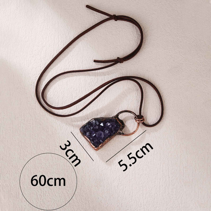 Collier en cuir avec pendentif irrégulier en pierre naturelle brute Olivenorma