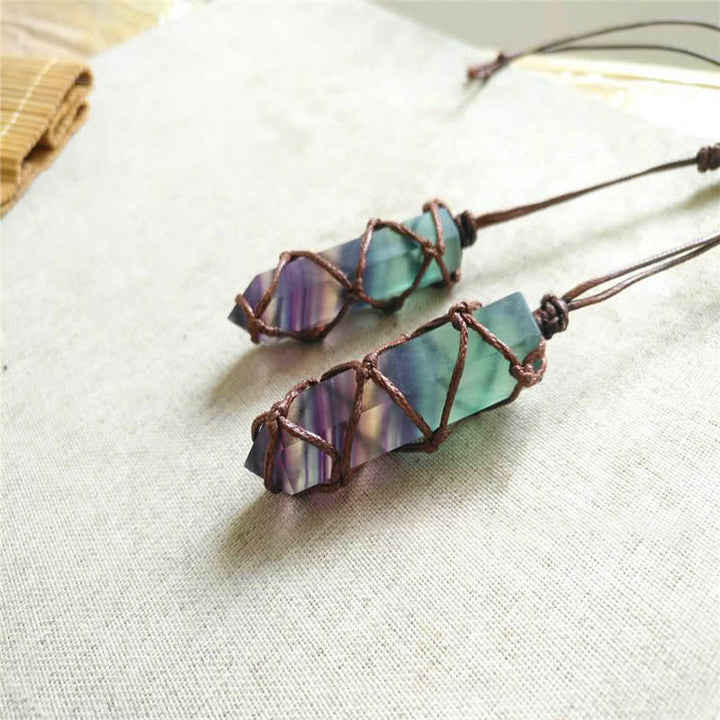 Collier en pierres précieuses à prisme hexagonal en fluorite naturelle Olivenorma