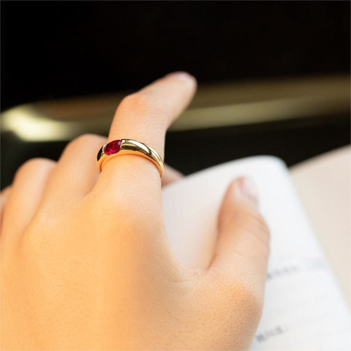Bague de luxe minimaliste plaquée ou avec grenat Olivenorma 