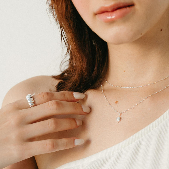 Collier étoile délicate Northstar en zircon blanc opale Olivenorma
