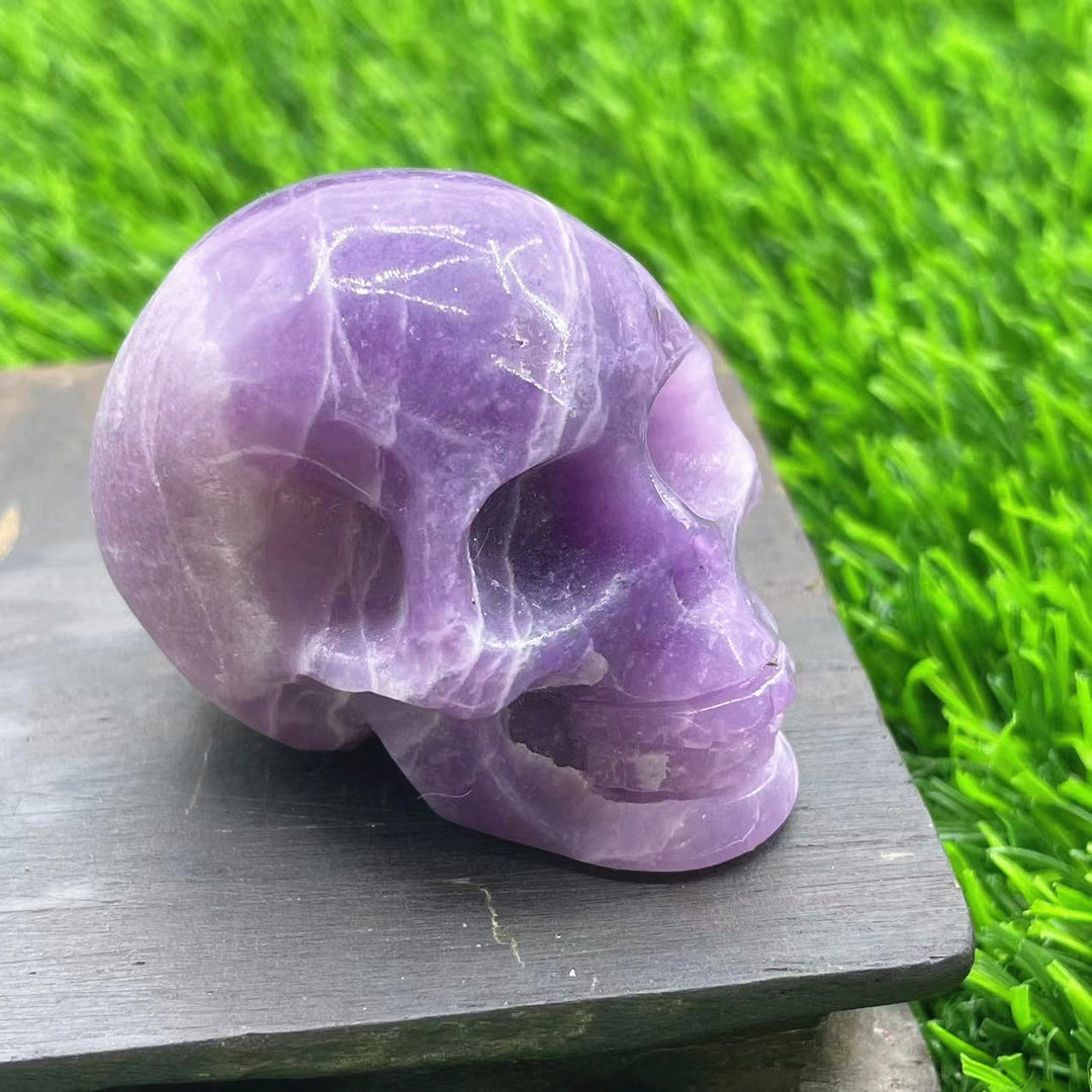 Décoration en pierre précieuse de crâne en cristal naturel sculpté Olivenorma de 5 cm 