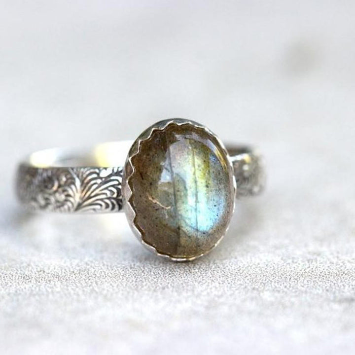 Olivenorma "Gentle Moonlight" - Bague en pierre de lune vintage