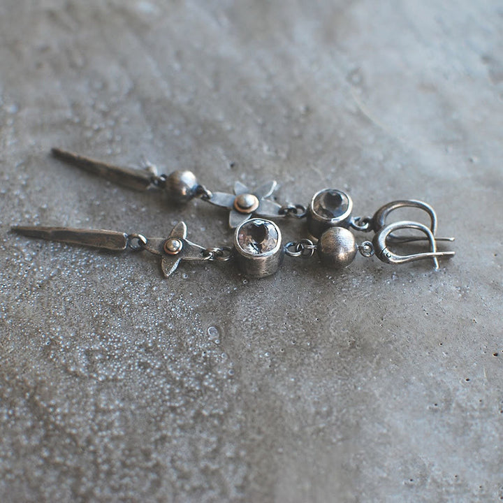 Boucles d'oreilles pendantes géométriques longues en strass Olivenorma - image 2