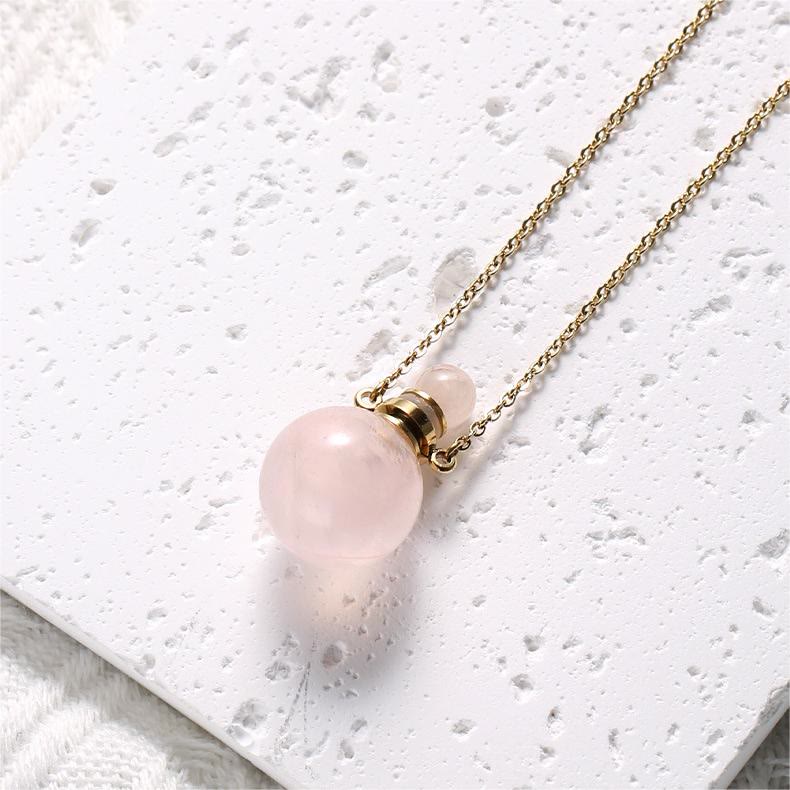 Collier pendentif bouteille de parfum en pierre ronde Olivenorma