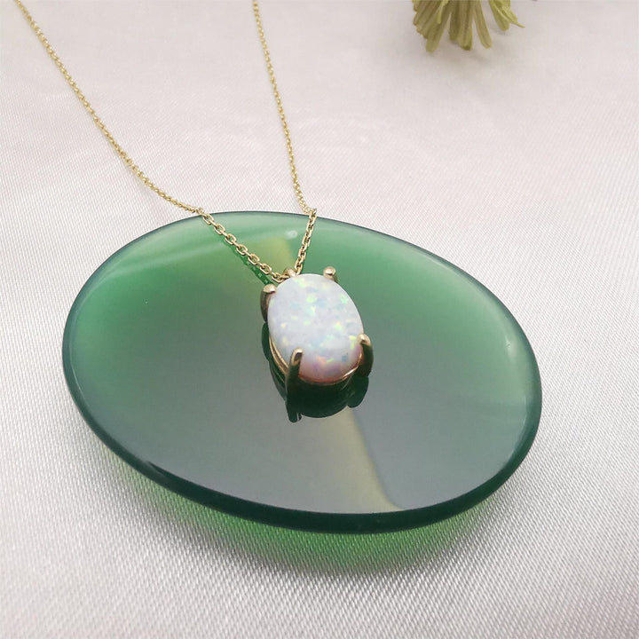 Collier en cuivre plaqué or 18 carats avec opale bleu blanc Olivenorma