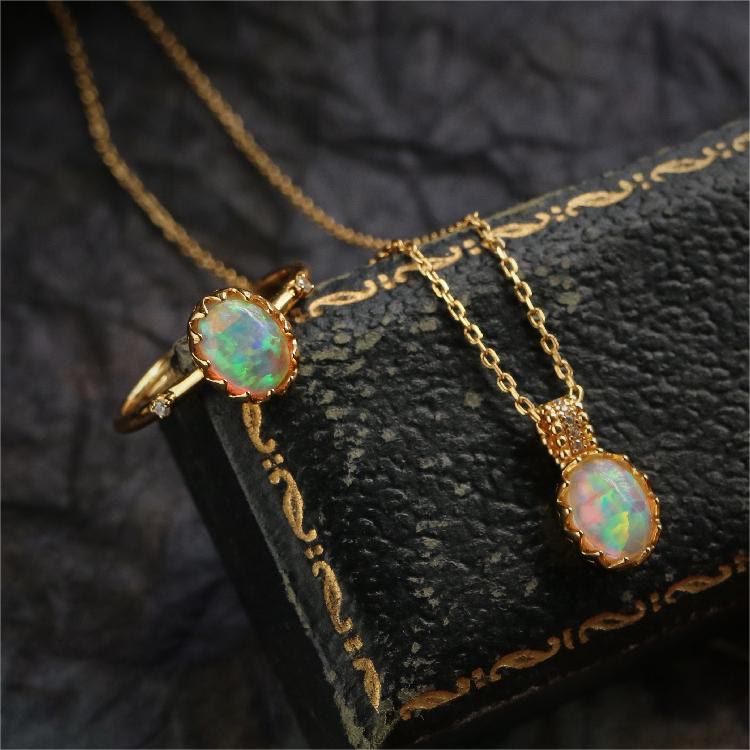 Collier avec anneau en or jaune opale Olivenorma 