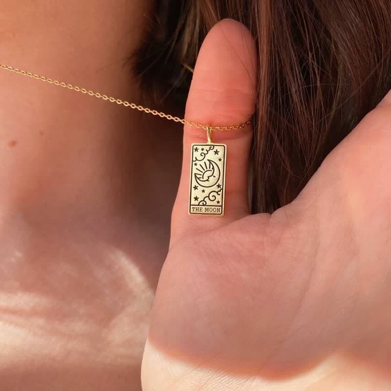 Collier porte-bonheur vintage avec carte de tarot Olivenorma
