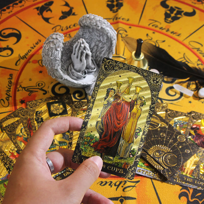 Cartes du jeu de tarot doré Olivenorma Black Gold Waite Foil