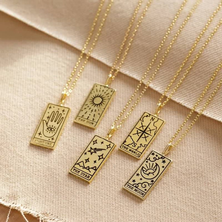 Collier porte-bonheur vintage avec carte de tarot Olivenorma