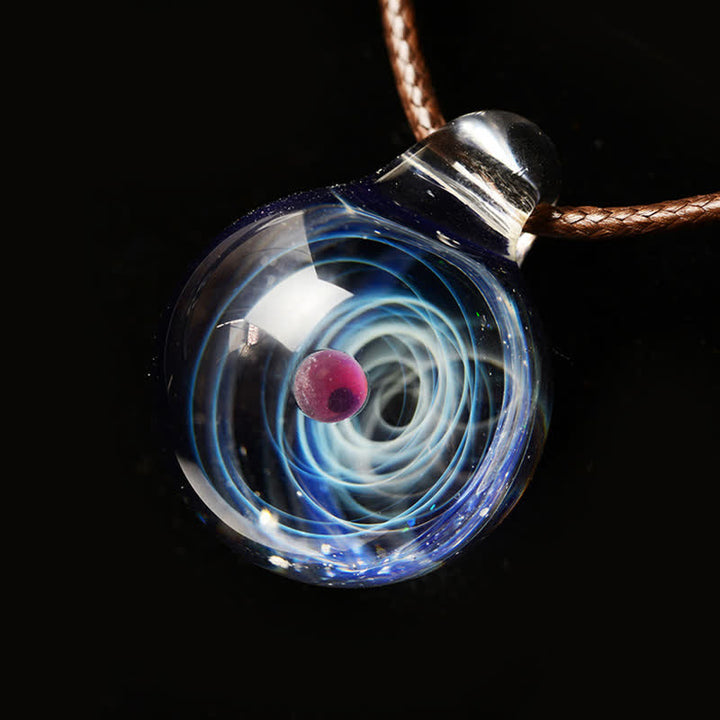 Collier fantaisie en verre avec ciel étoilé cosmique Olivenorma