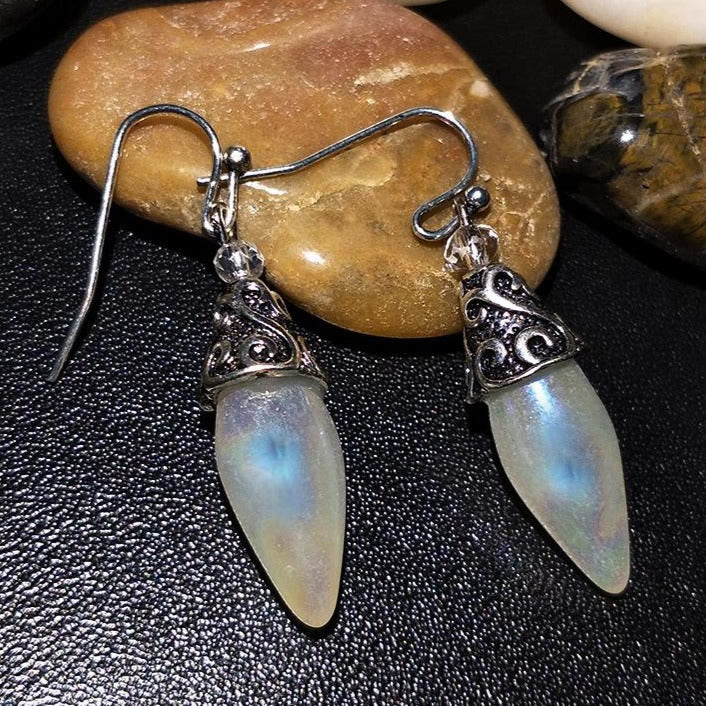 Boucles d'oreilles pendantes en argent pur avec pierre de lune de style royal Olivenorma