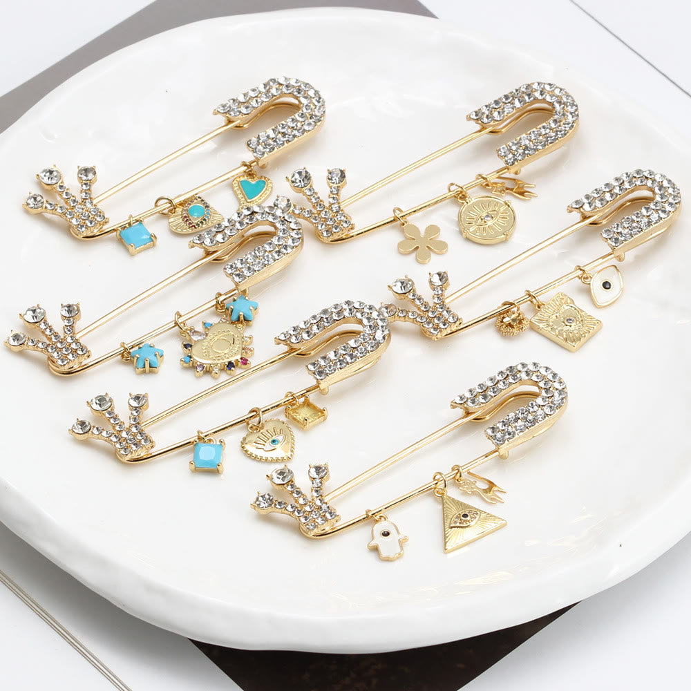 Broche en forme de cœur avec mauvais œil en zircon blanc Olivenorma 