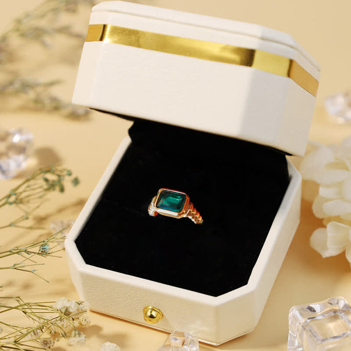 Olivenorma The Fortune Bringers - Bague chevalière en or 18 carats avec émeraude 