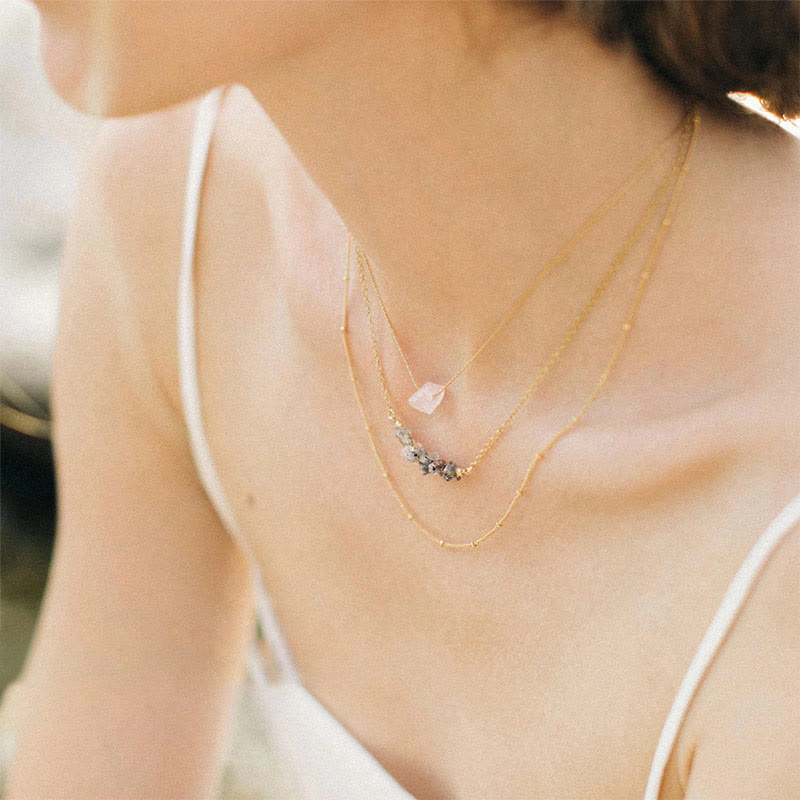 Collier avec pierres précieuses brutes taillées, cadeau de gratitude spirituelle Olivenorma 