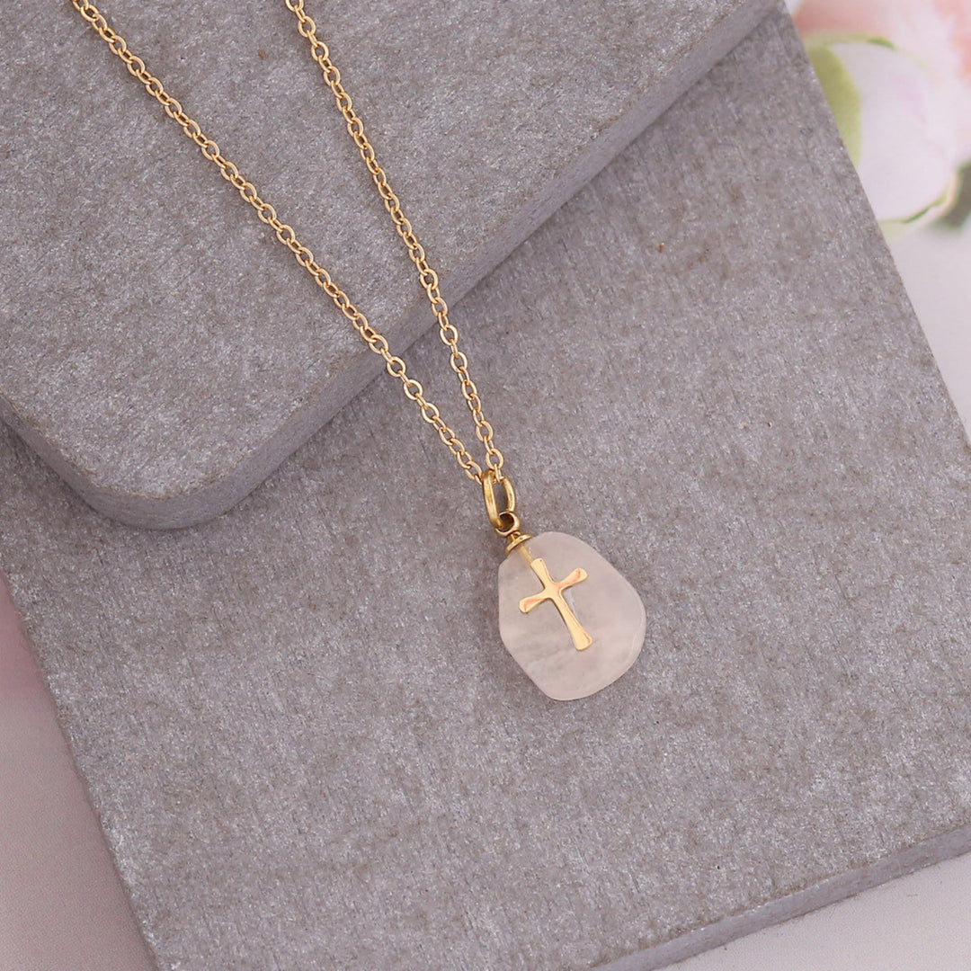 Collier avec pendentif en croix en pierre naturelle Olivenorma