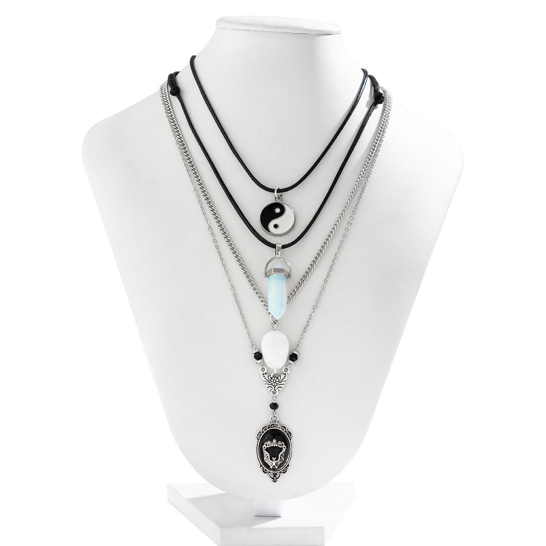 Ensemble de colliers d'Halloween avec pendentif chauve-souris en jade blanc opalite Olivenorma 