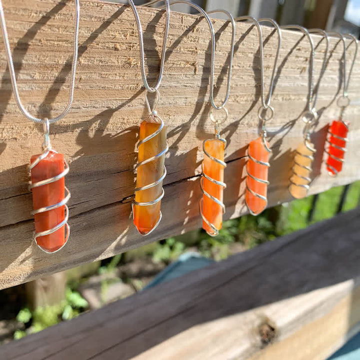 Collier en cristal à tête de balle à prisme hexagonal en cornaline Olivenorma
