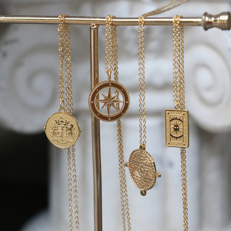 Collier Tarot Olivenorma en acier titane plaqué or