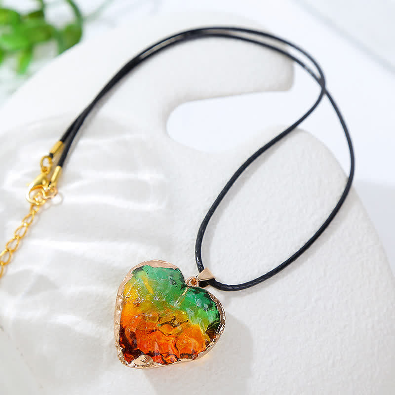 Collier créatif en cristal de fluorite en forme de cœur