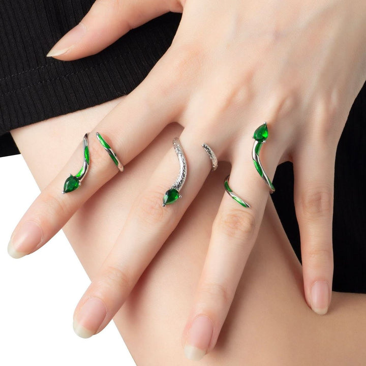 Bague manchette serpent émeraude Olivenorma