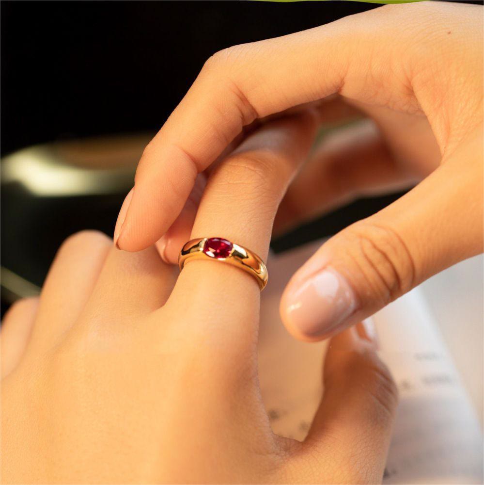 Bague de luxe minimaliste plaquée ou avec grenat Olivenorma 