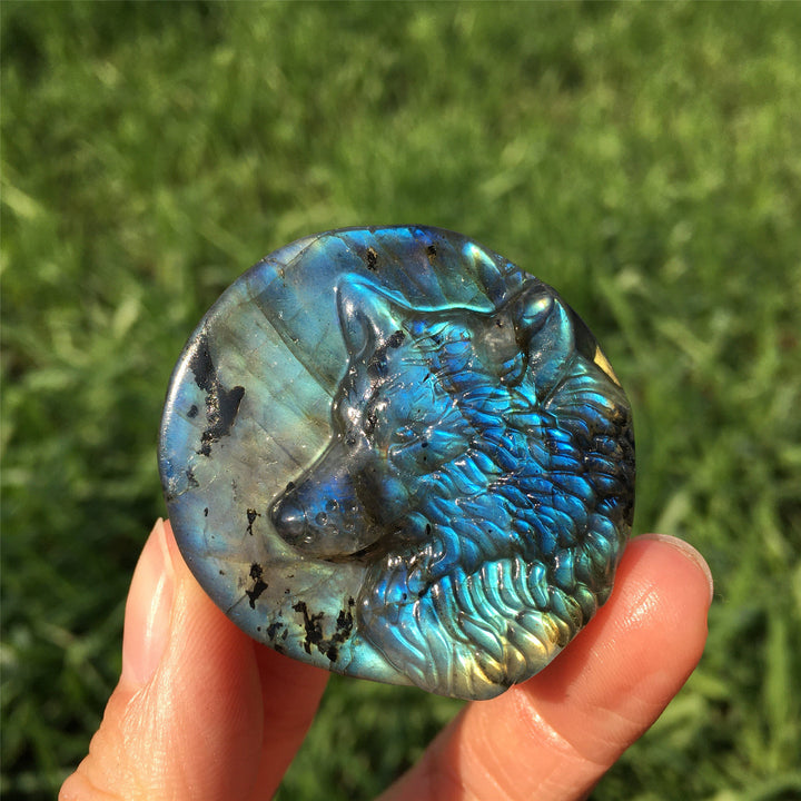 Décoration en pierre précieuse totem Wlof en labradorite naturelle Olivenorma 